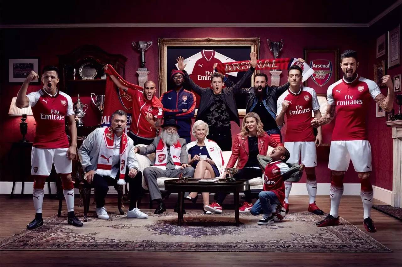 上场还早！广东新援走路一瘸一拐 首秀时间未知（登场尚早！广东新援仍在恢复，首秀时间待定）