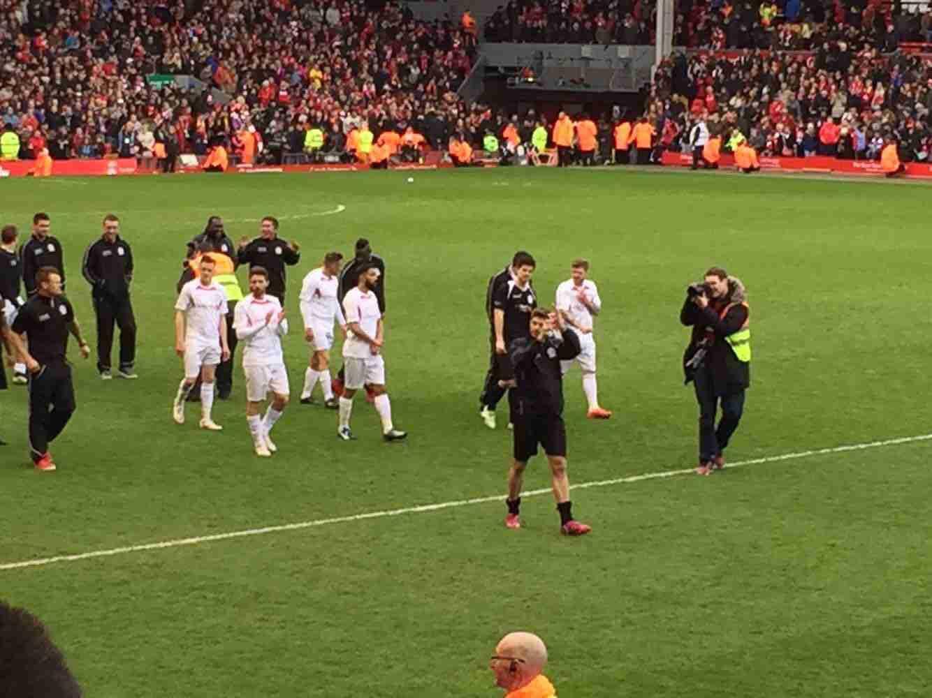 记者：西汉姆联和狼队有意利物浦边锋本-多克（记者：西汉姆联、狼队有意引进利物浦翼锋本-多克）