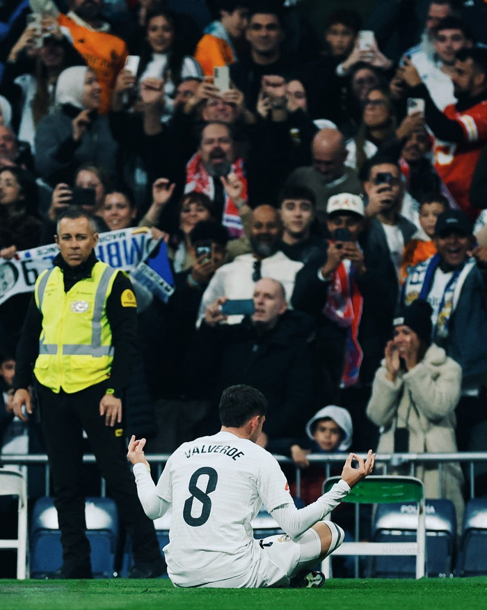 将门虎子，克鲁伊维特的四儿子肖恩代表巴萨竞技在季前赛破门（克鲁伊维特四子肖恩季前赛为巴萨竞技打入一球）