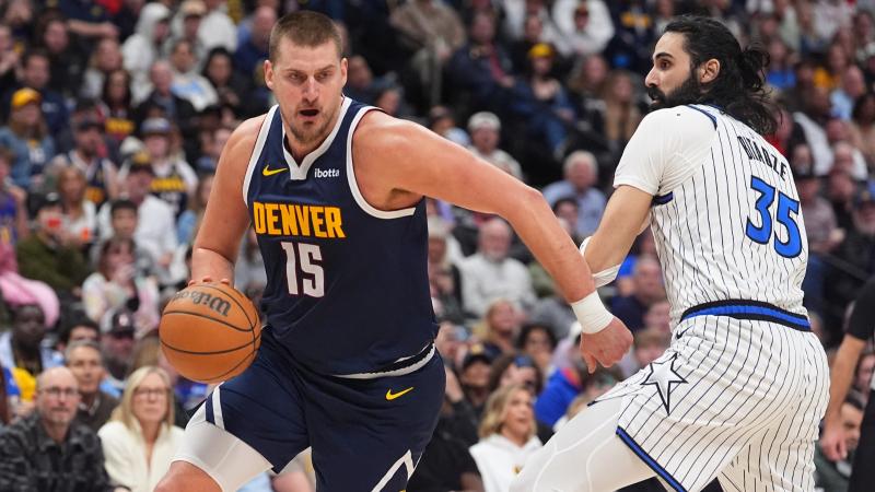 曼联4-1击败狼队，升至英超第六；米兰3-2战胜都灵，登顶积分榜。（曼联4-1胜狼队升至英超第六，米兰3-2力克都灵登上榜首）