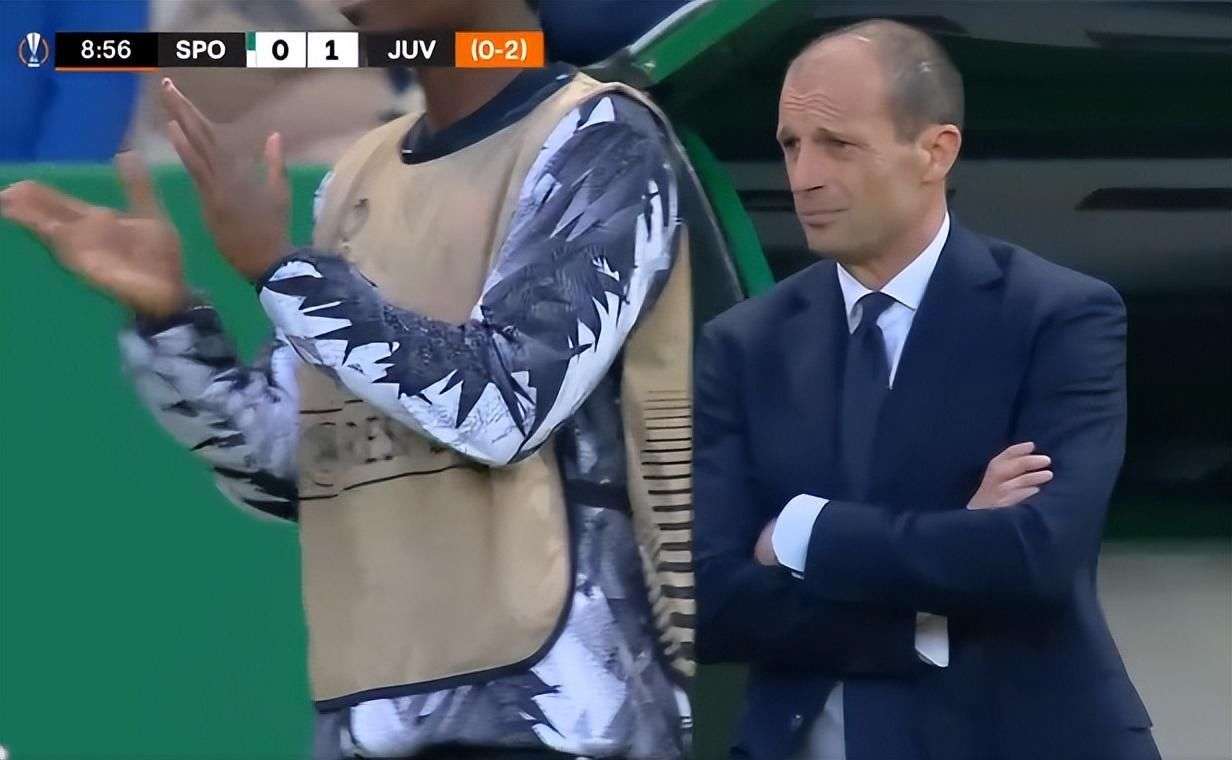 呼和浩特这幕太暖了 ！（呼和浩特的这一幕，暖心极了！）