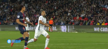 父子传承！伊布儿子获征召，将代表米兰参加意大利超级杯（子承父业！伊布之子入选米兰大名单，随队征战意大利超级杯）