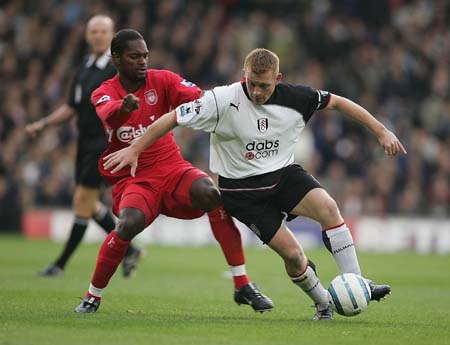 国安新援首秀进球锁定平局（国安新援处子秀破门助队战平）